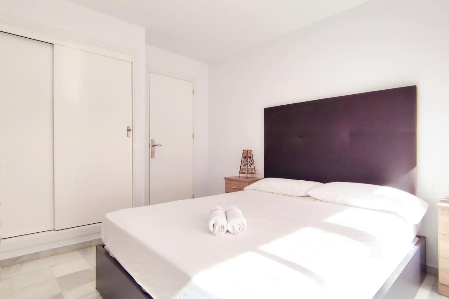 Fantastico Apartamento Totalmente Renovado Torre Del Mar Luaran gambar