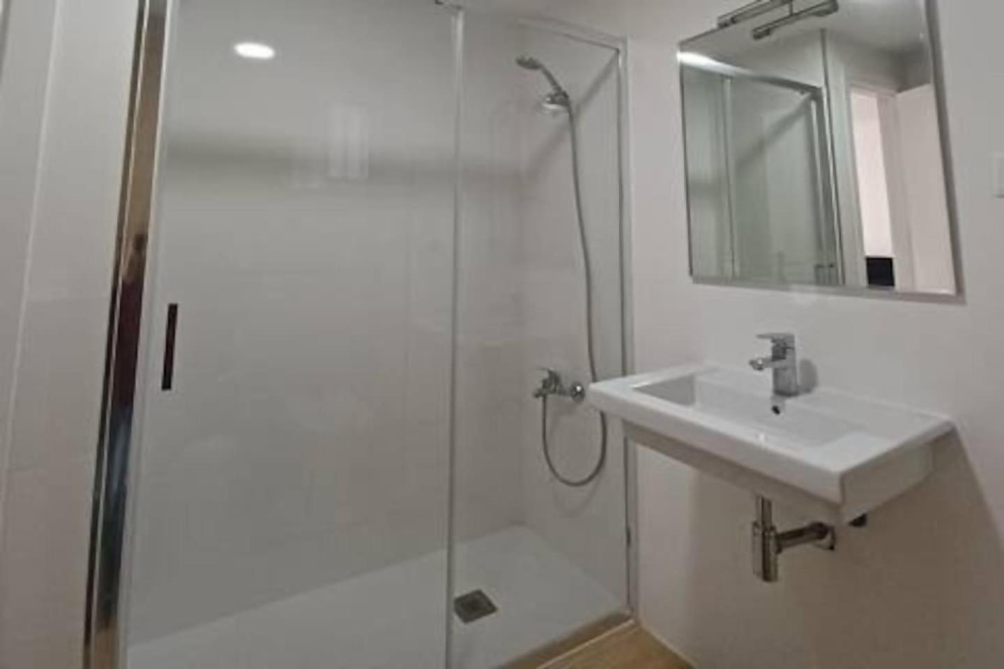 Fantastico Apartamento Totalmente Renovado Torre Del Mar Luaran gambar